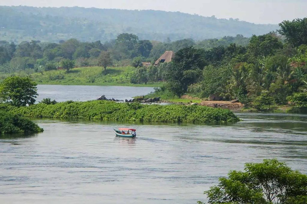 Jinja source of nile - lake cruises